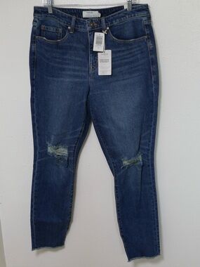 Torrid NWT Size 10T Tall Straight High Rise Ankle Jeans Distressed Stretch Denim